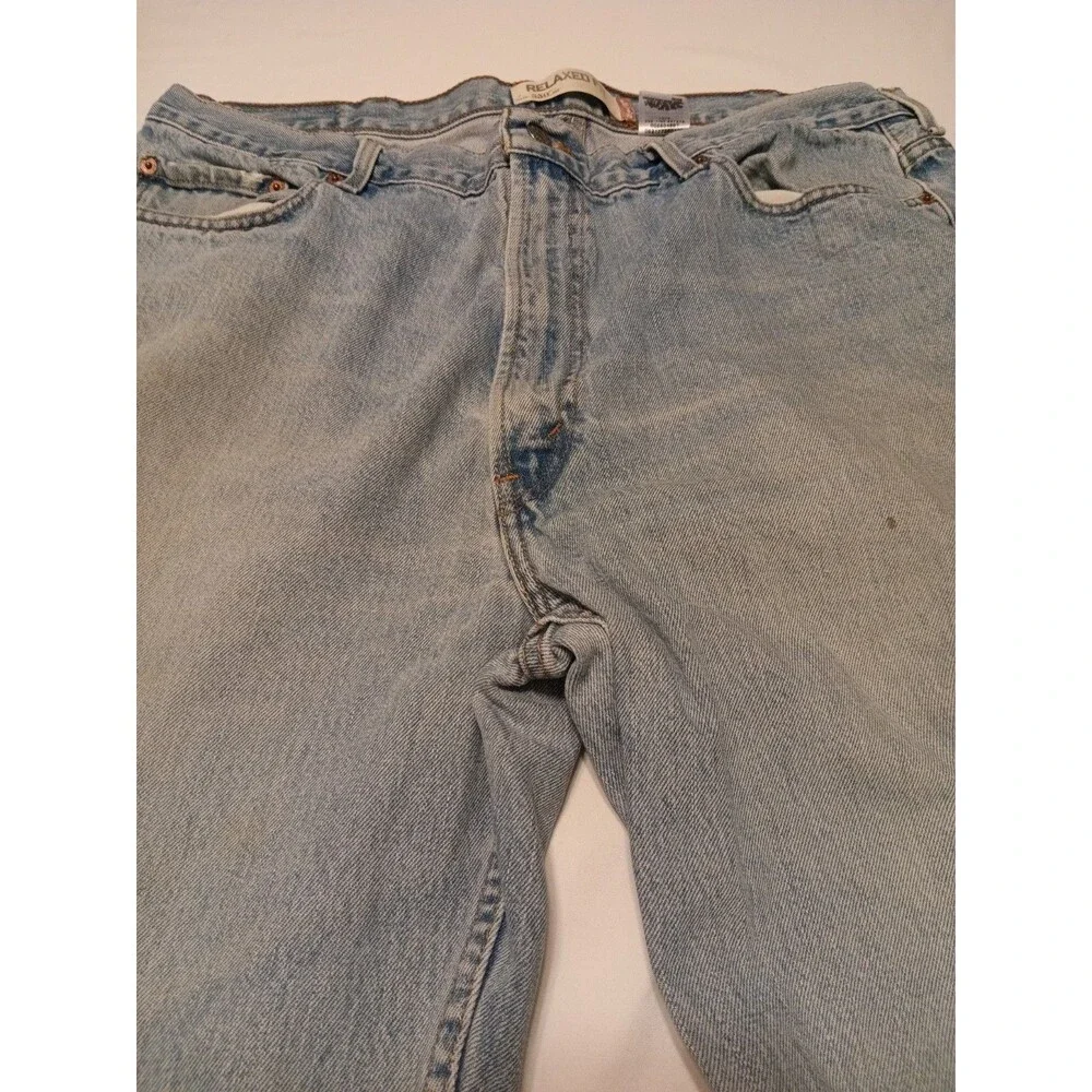 Vintage Levis 550 Jeans Mens 42x30 Light Wash Relaxed Fit Blue Denim Made USA